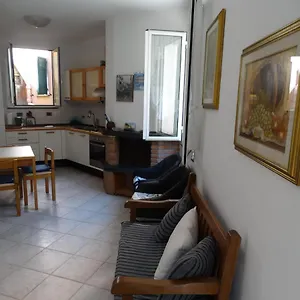 https://irma-manarola.hotelitalianriviera.com