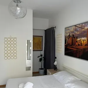  Apartment In Piazza Puccini Italy
