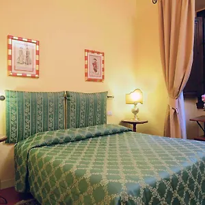 *** Alojamento de Acomodação e Pequeno-almoço La Casa Del Garbo - Luxury & Itália